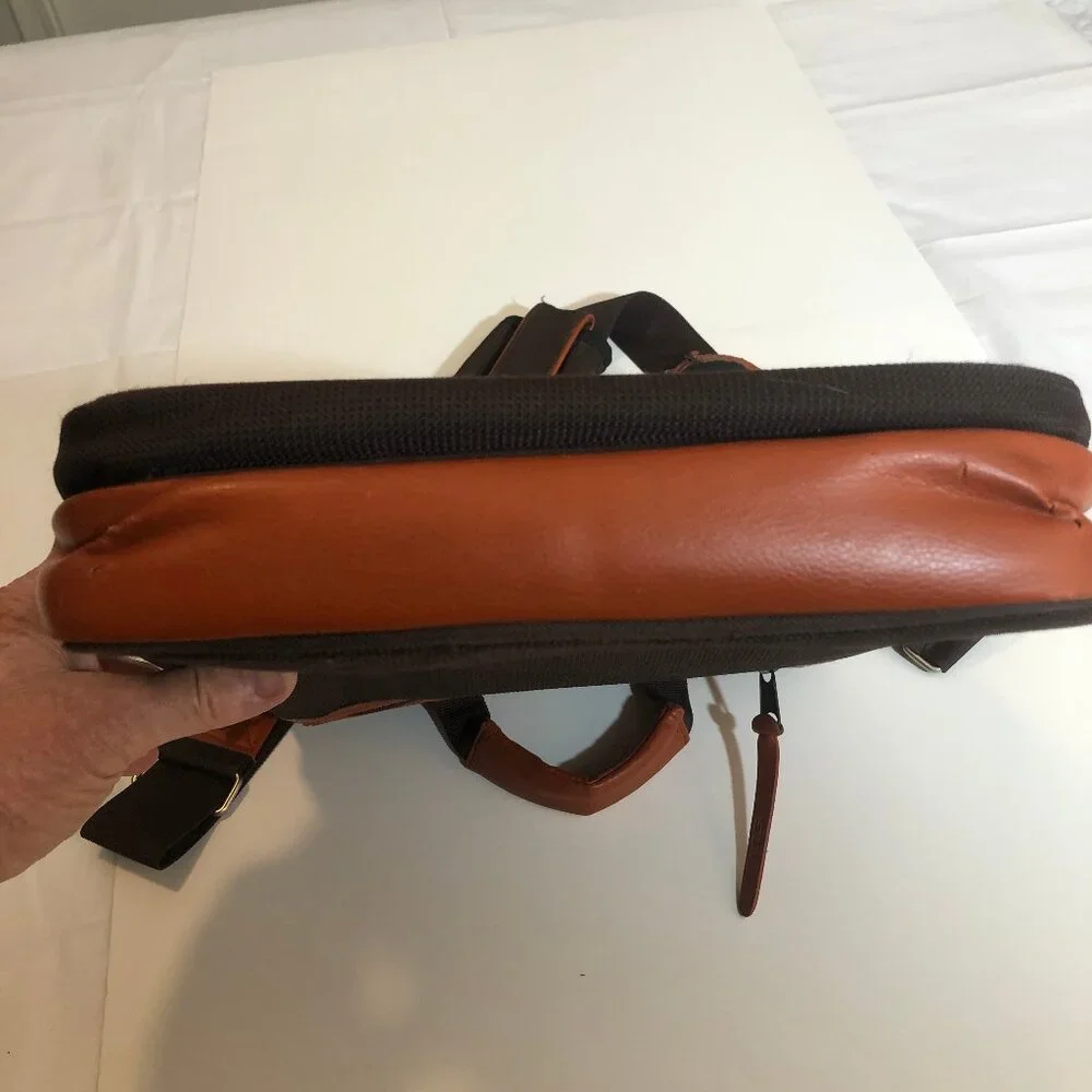 STM Vertical Laptop Messenger Bag – Black & Chestnut Brown